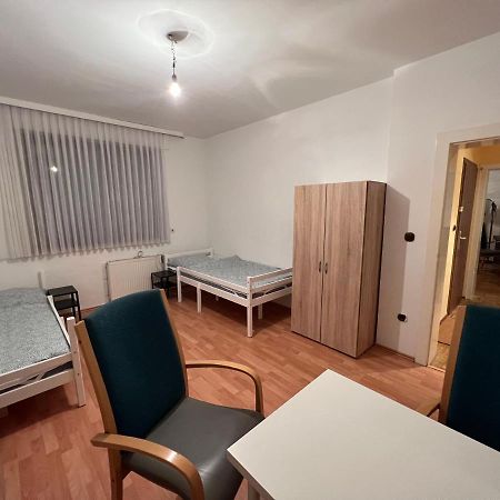 Apartamento Flughafennahe zentrale voll möblierte Wohlfühlatmosphäre Erdgeschoss Duisburg Exterior foto