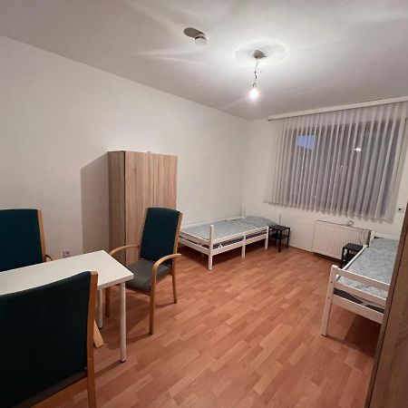 Apartamento Flughafennahe zentrale voll möblierte Wohlfühlatmosphäre Erdgeschoss Duisburg Exterior foto