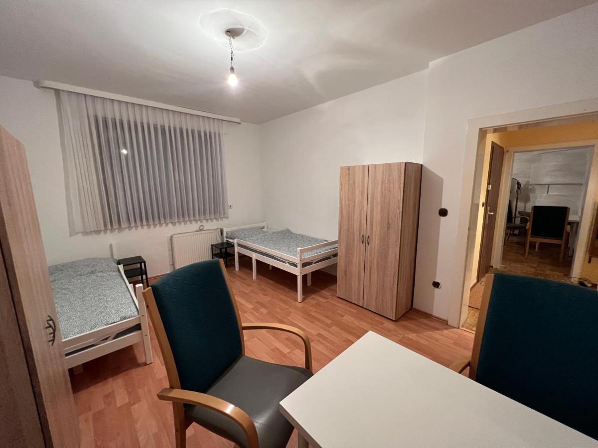 Apartamento Flughafennahe zentrale voll möblierte Wohlfühlatmosphäre Erdgeschoss Duisburg Exterior foto