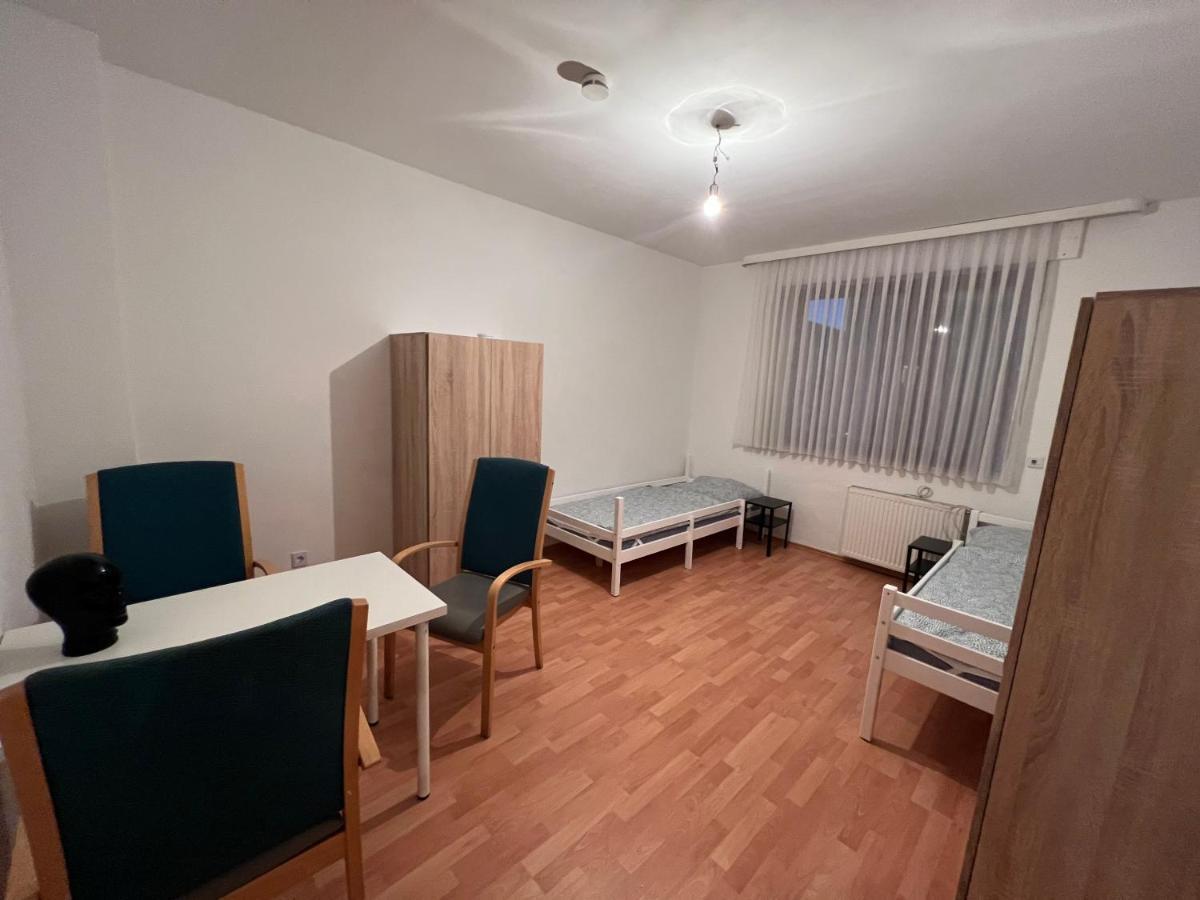 Apartamento Flughafennahe zentrale voll möblierte Wohlfühlatmosphäre Erdgeschoss Duisburg Exterior foto